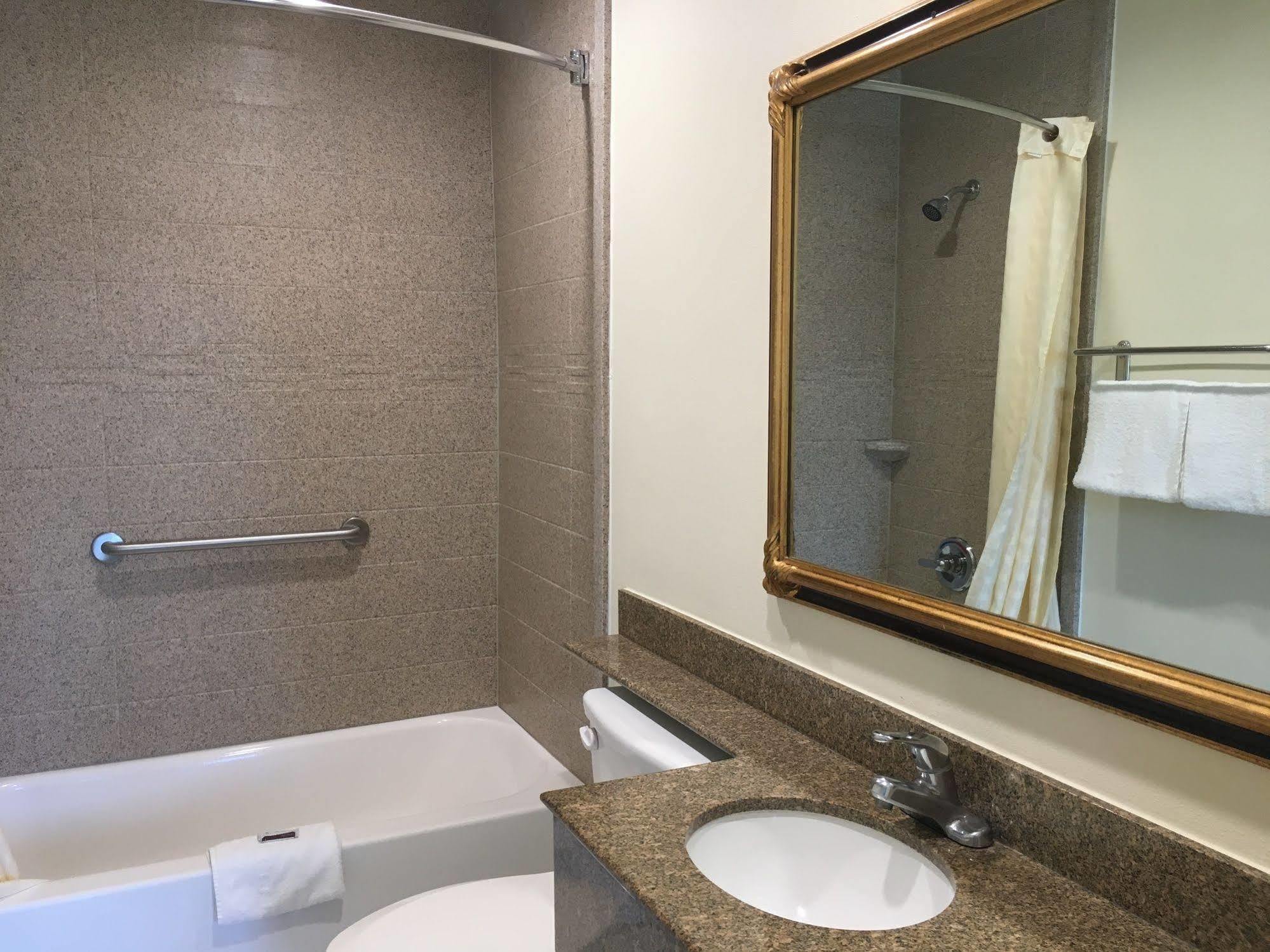 Simply Home Inn & Suites - Riverside Luaran gambar